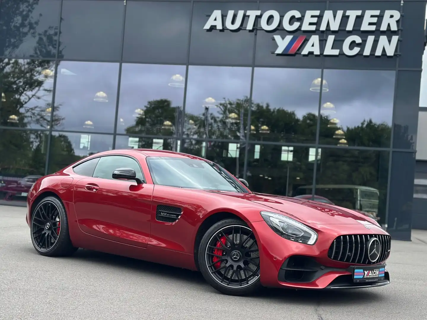 Mercedes-Benz AMG GT 4.0 V8 S DCT 2.H/S-H/310/BURM./NIGHT/LM Rojo - 1