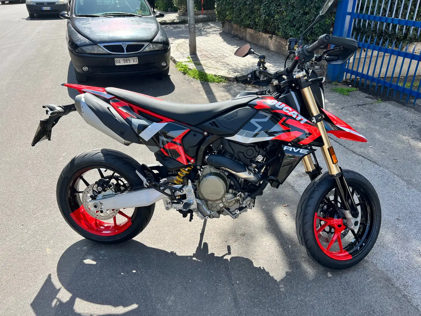 Ducati Hypermotard 796 698 RVE Rosso - 2
