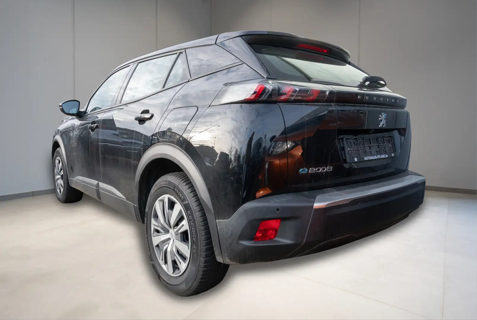 Peugeot 2008 Active 136 Noir - 2
