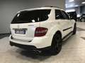 Mercedes-Benz ML 500 387 CV BIANCO PERLA CARBON LOOK “ PACK 63 AMG “ Weiß - thumbnail 6