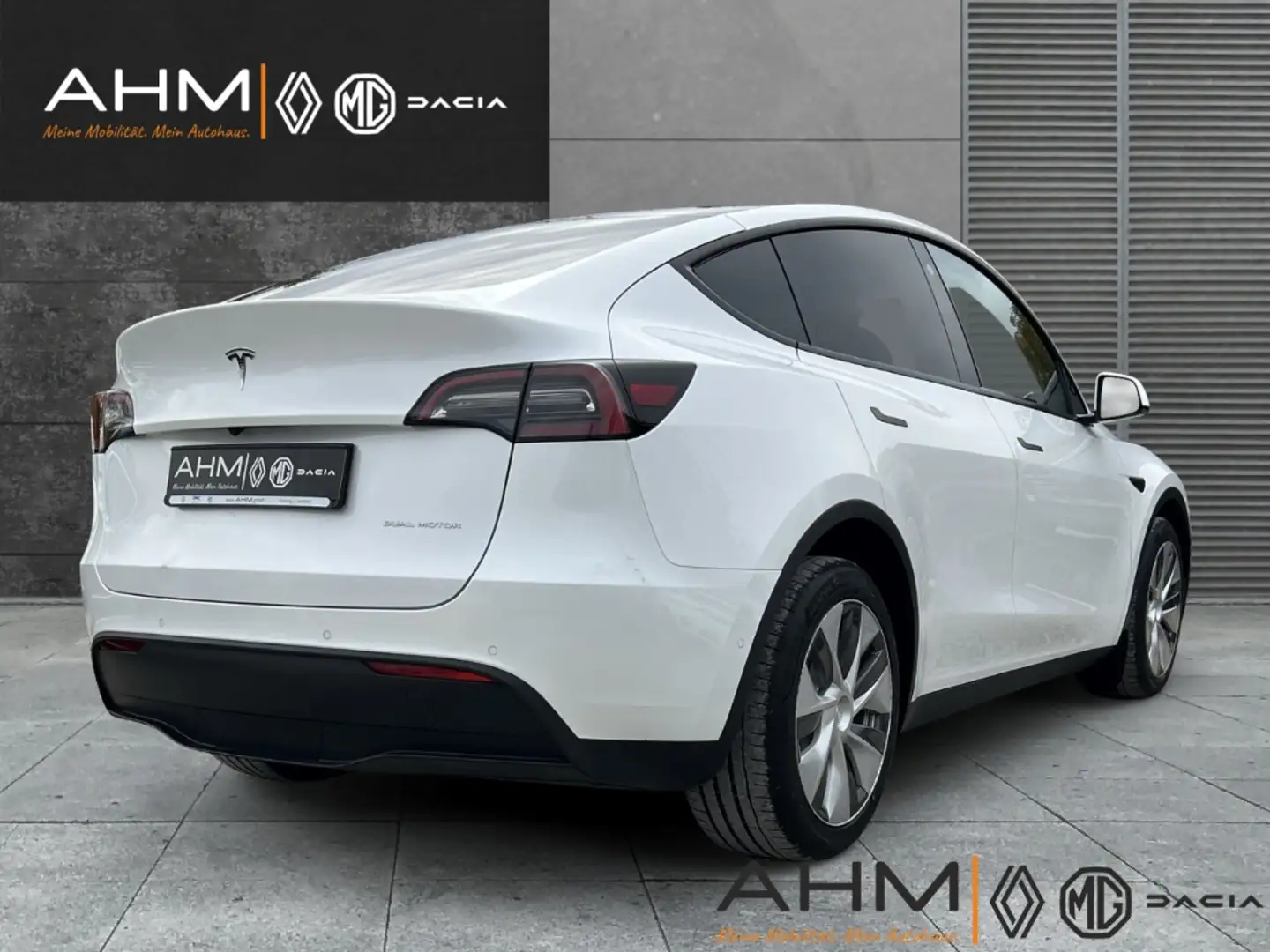 Tesla Model Y Long Range Dual AWD * MwSt. ausweisbar Weiß - 2