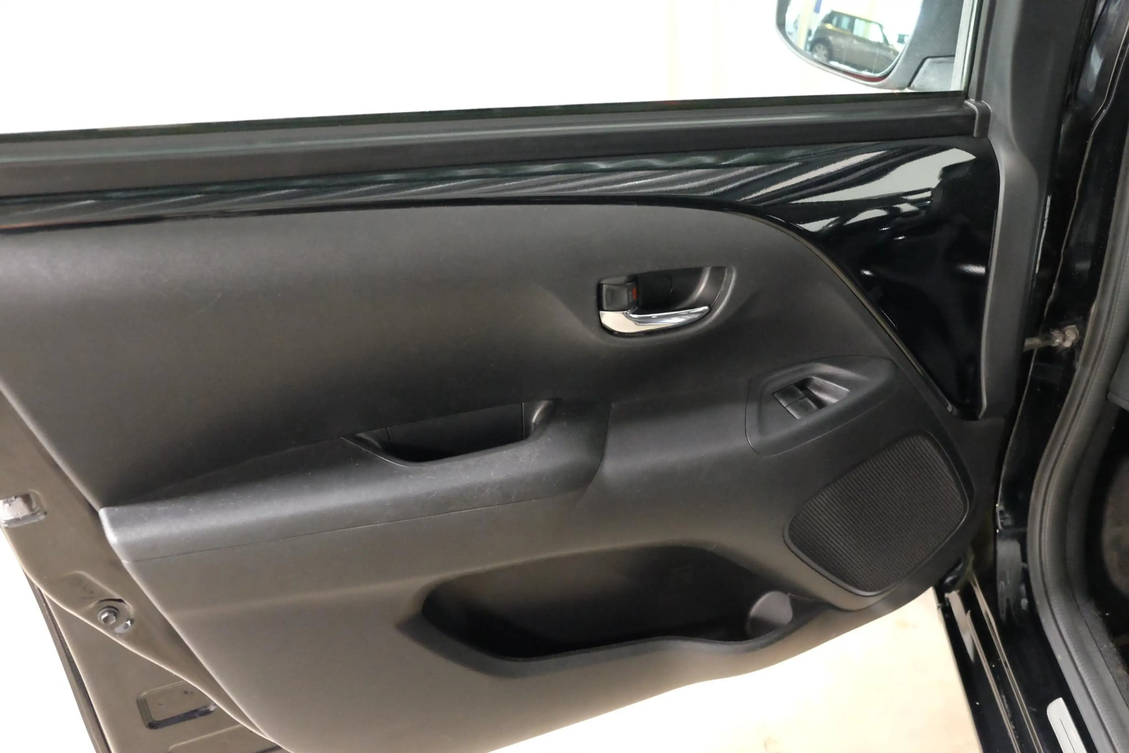 Peugeot 108 1.2 Puretech GT-Line — photo 13