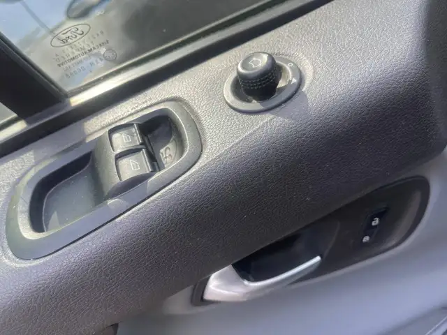 Ford Transit Custom view 14
