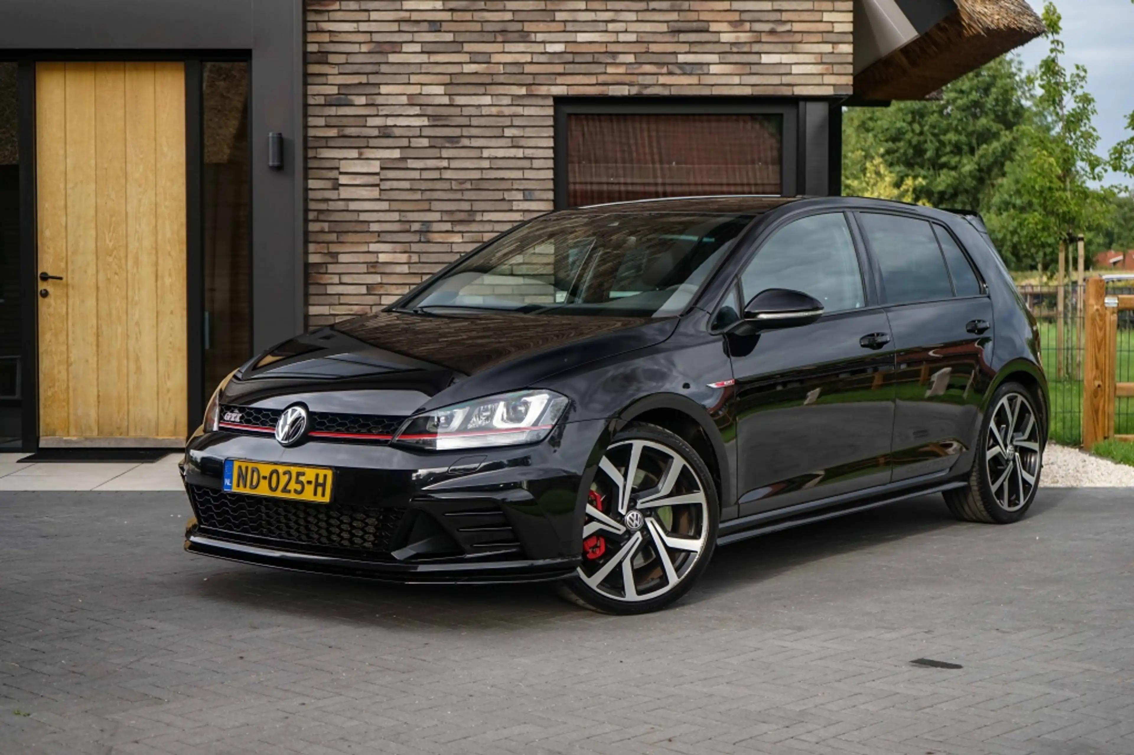 Volkswagen Golf GTI 7 Clubsport DSG 265PK