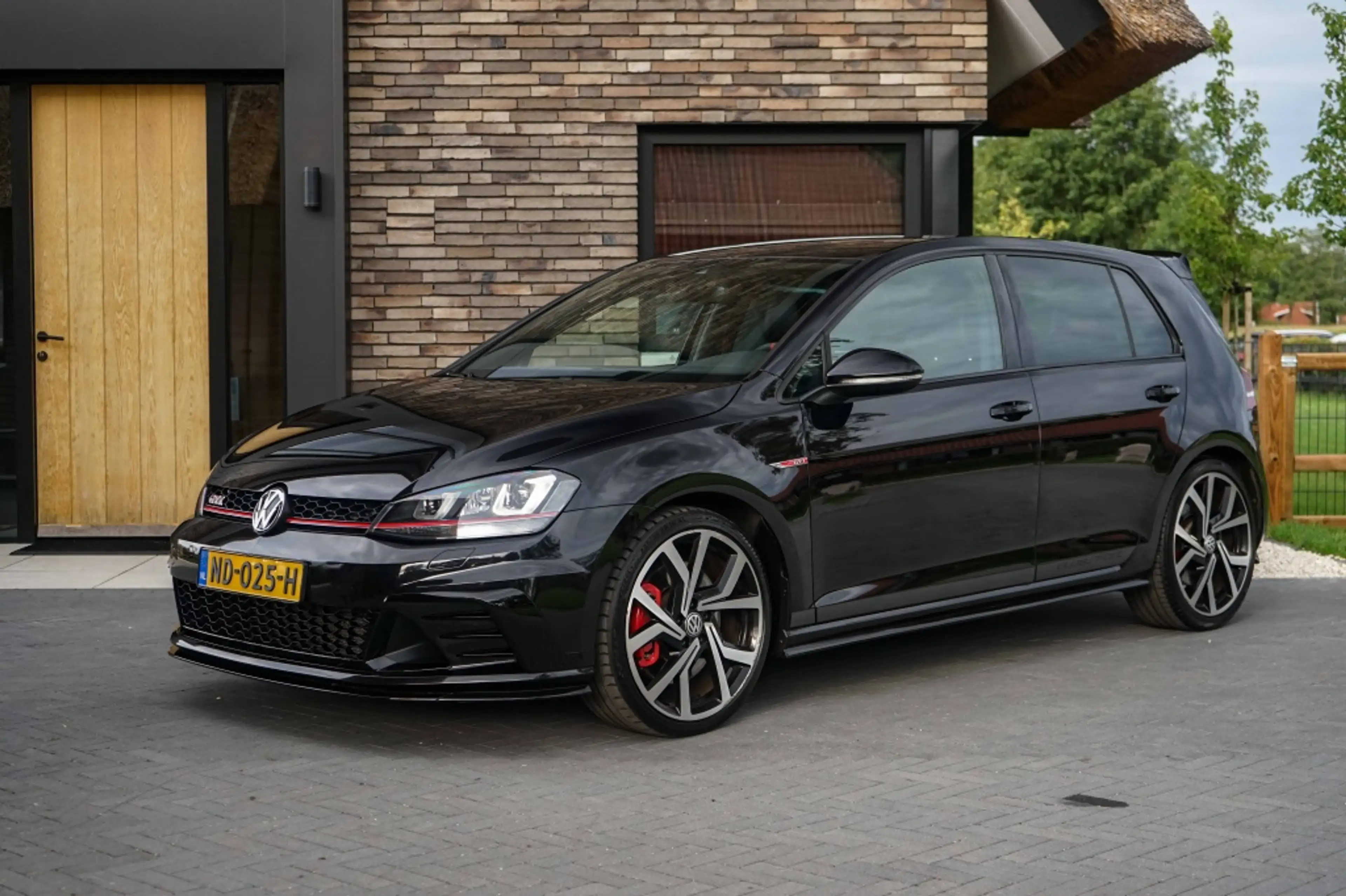 Volkswagen Golf GTI 7 Clubsport DSG 265PK — photo 3