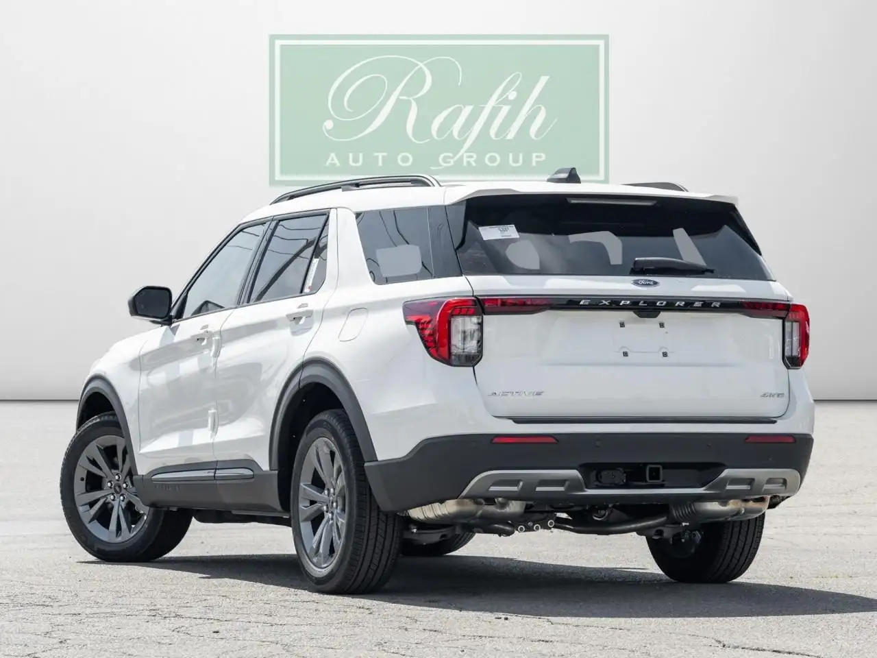 Ford Explorer photo Ford Explorer