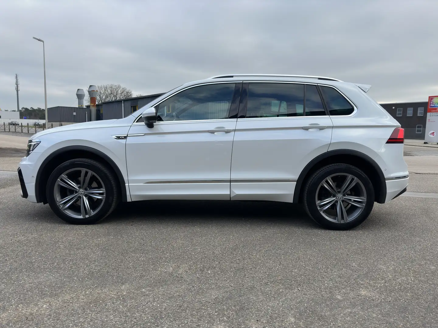 Volkswagen Tiguan Tiguan 1.4 TSI 4Motion DSG R-line FULL Wit - 2