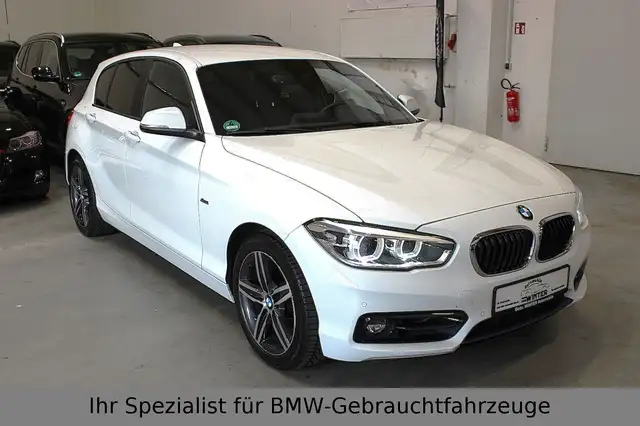 BMW 118 i Sport Line*Facelift*Navi*Automatik