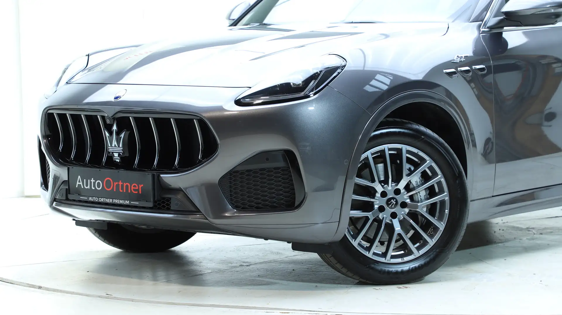Maserati Grecale GT Grau - 2