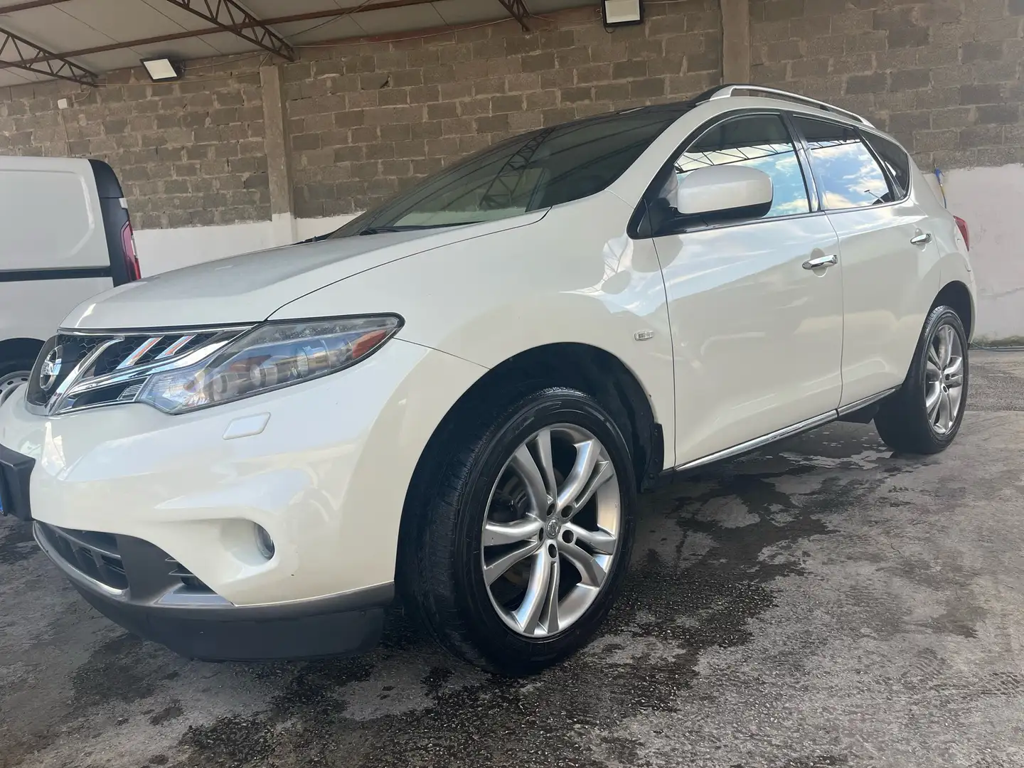 Nissan Murano 2.5 dci Tekna Білий - 2