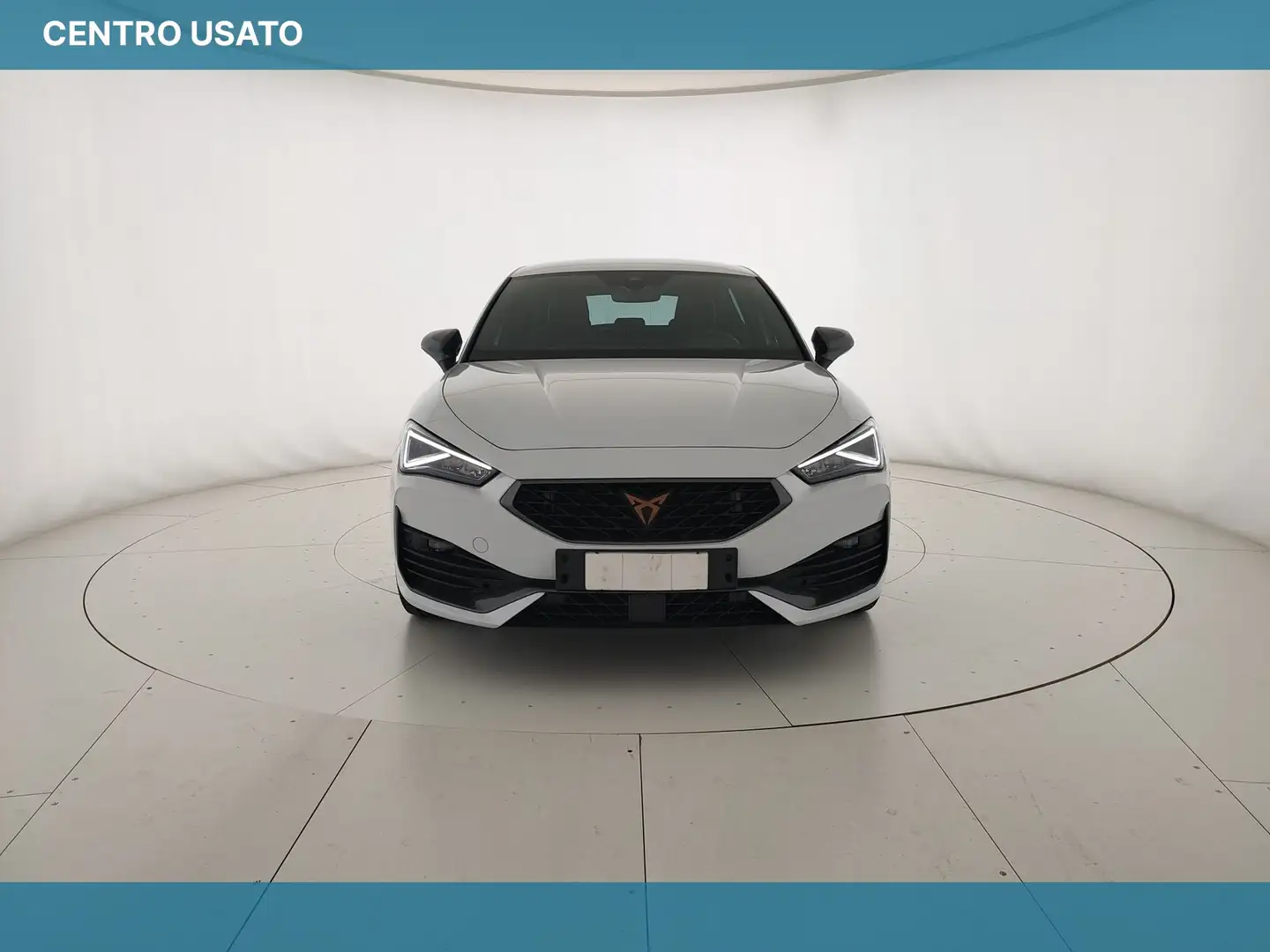 CUPRA Leon 1.5 Hybrid 150 CV DSG Weiß - 2