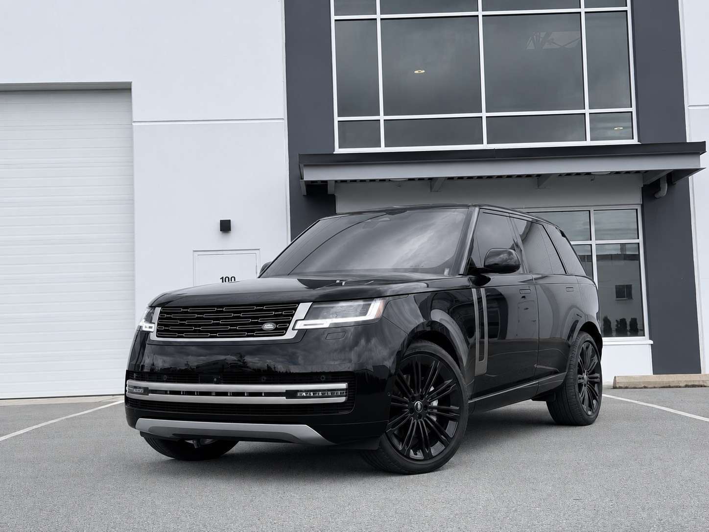2023 Land Rover Range Rover SE