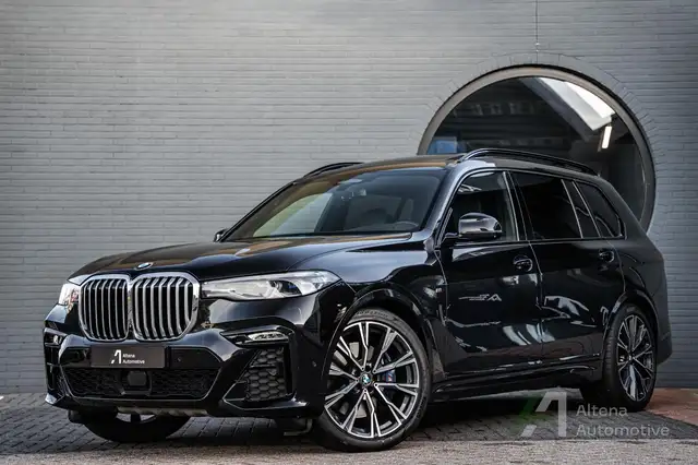 BMW X7 xDrive40i 6p. marge, sky lounge, laser, 22 inch