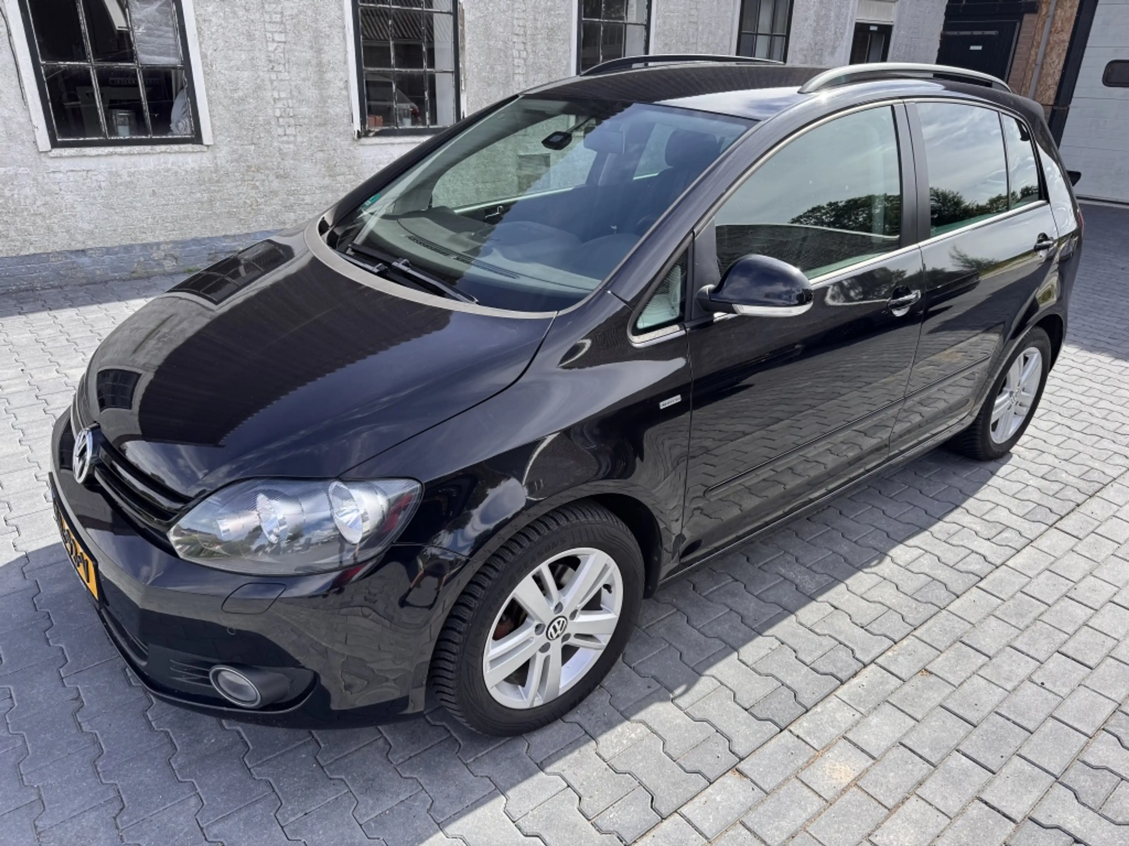 Volkswagen Golf Plus 1.2 TSI Easyline — photo 2