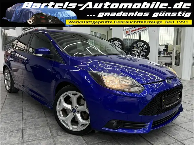 Ford Focus 2.0 EcoBoost ST, 18Zoll, Ganzjahresreifen