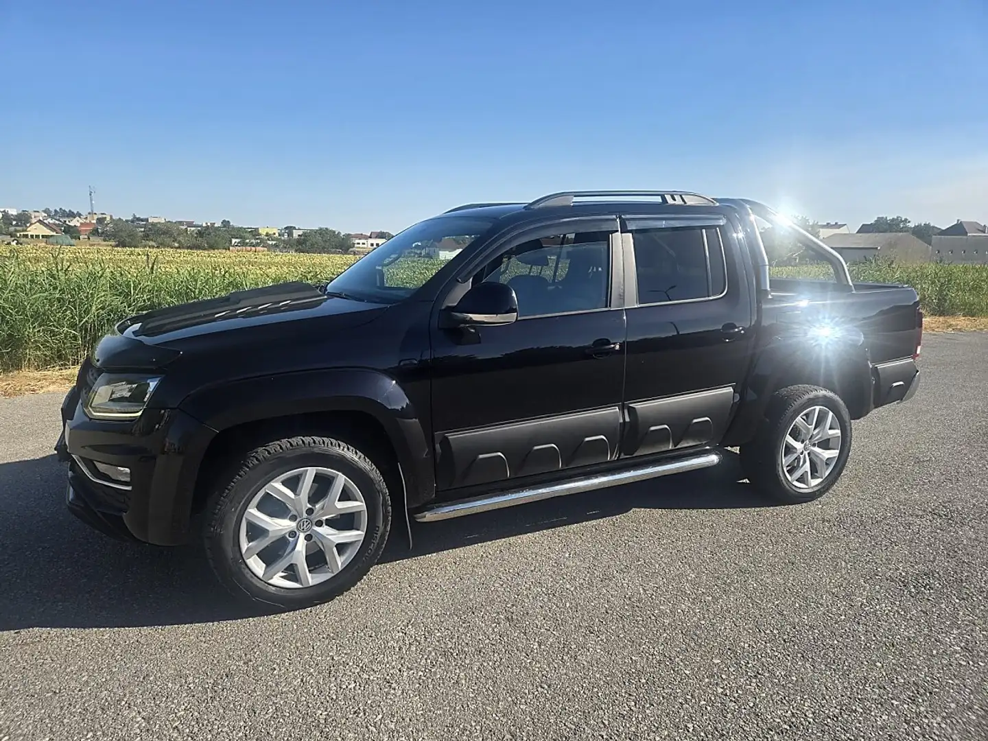 Volkswagen Amarok DoubleCab Highline 3,0 TDI 4Motion Aut. Schwarz - 2
