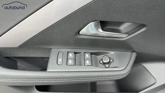 Opel Astra view 11