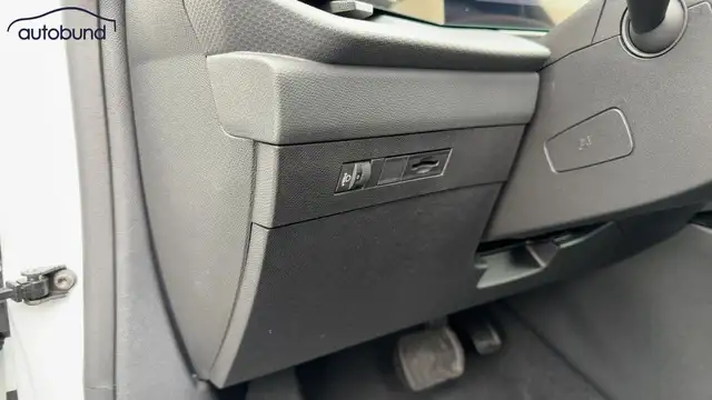Opel Astra view 12