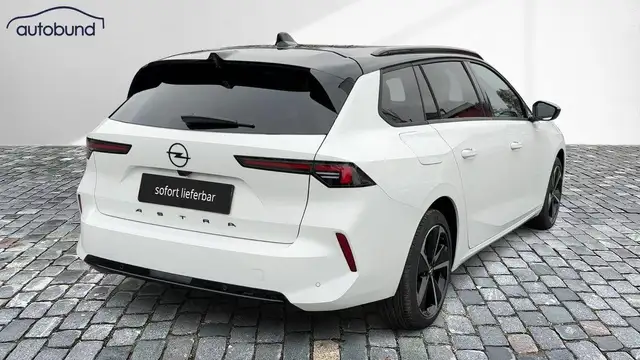 Opel Astra view 3