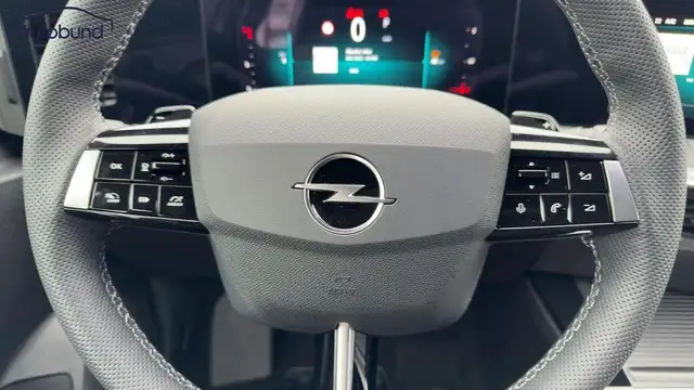 Opel Astra view 10