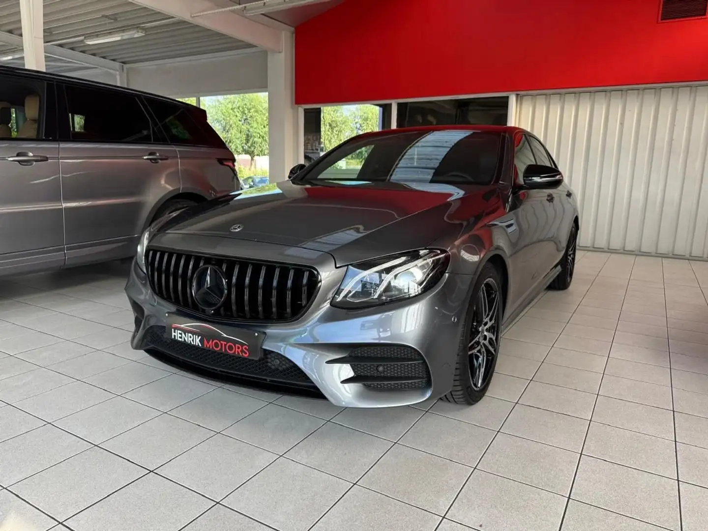 Mercedes-Benz E 200 d 9G-TRONIC AMG Line •NIEUWE STAAT• •CAMERA - 1