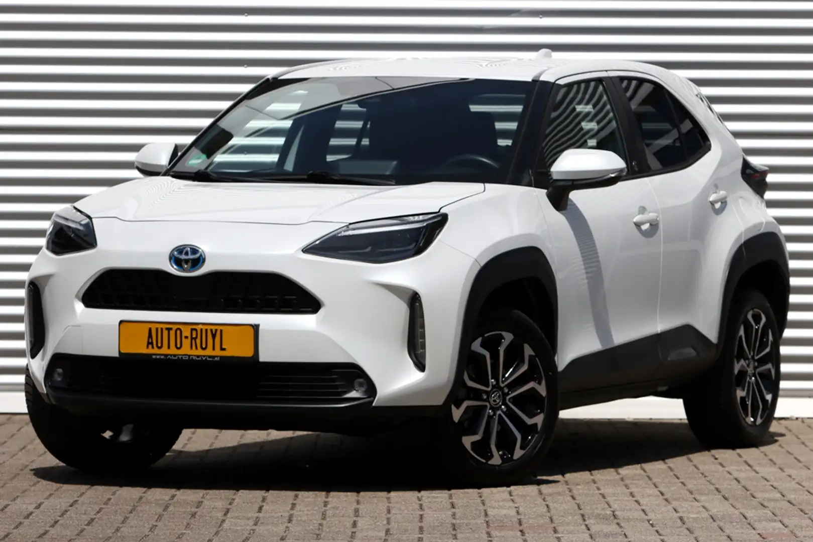 Toyota Yaris Cross 1.5 Hybrid Team-D Wit-parelmoer / Winter Pack / Na Blanc - 1