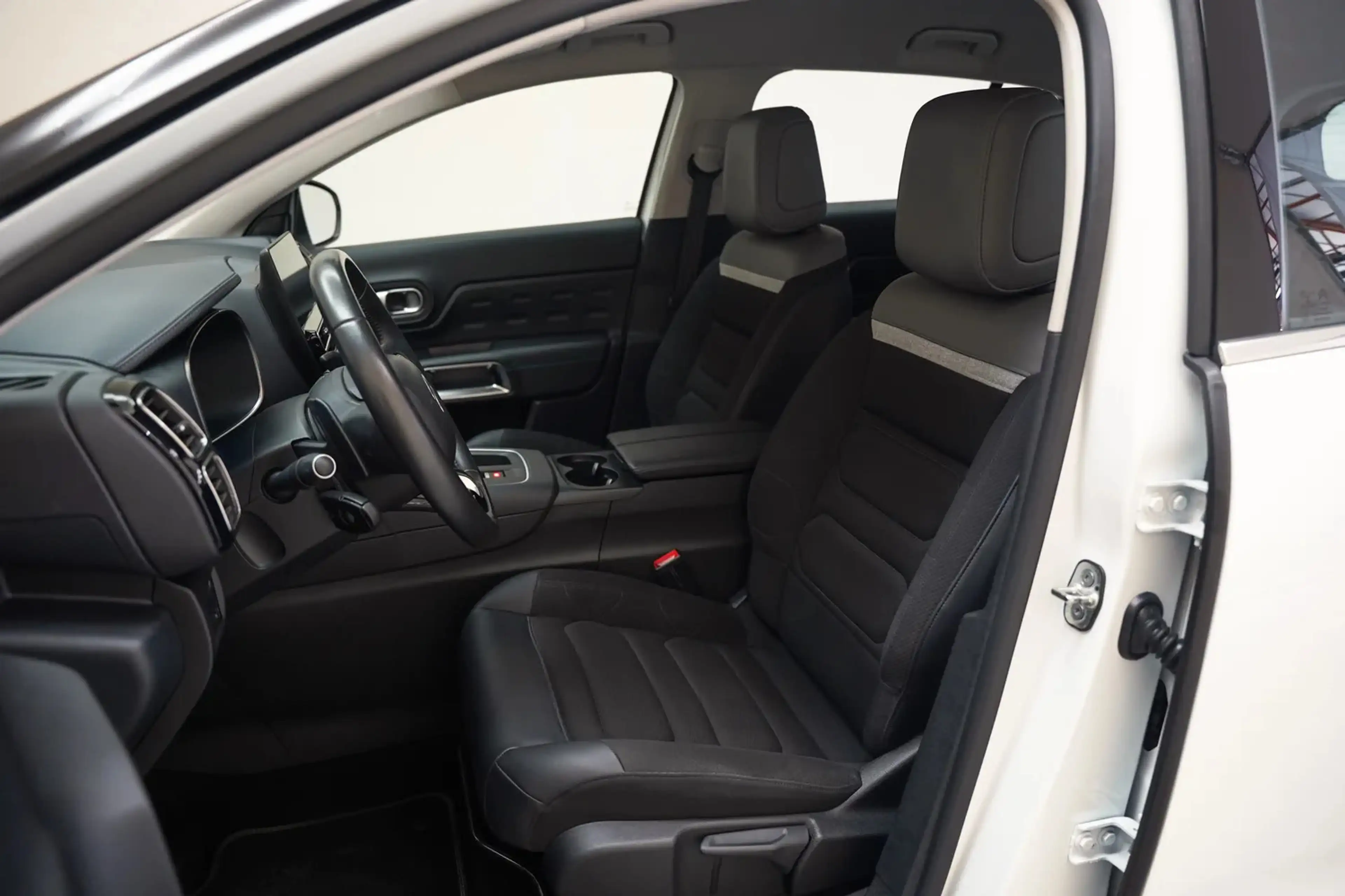 Citroen C5 Aircross 1.6 Plug-in Hybrid 225 Feel Aut. [ Navi Camera Dig — photo 9