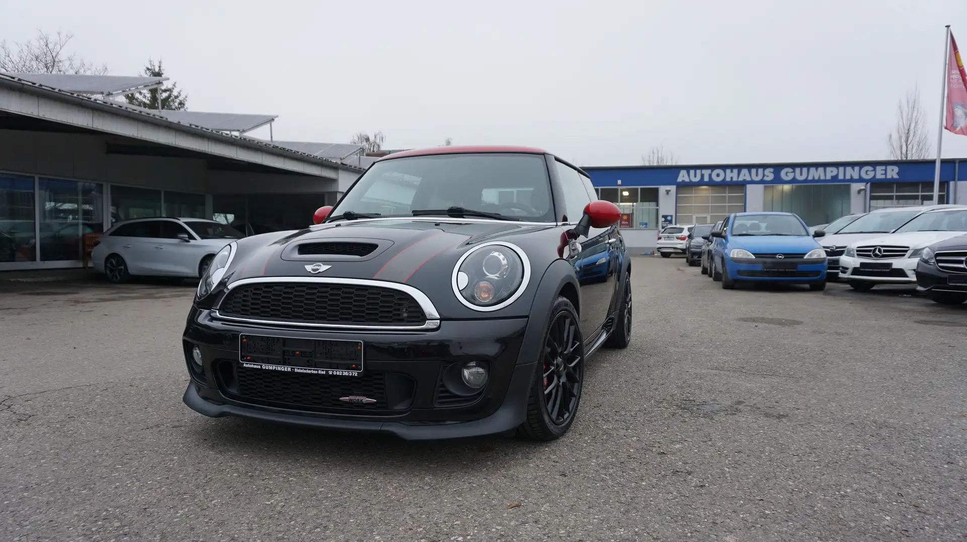 MINI John Cooper Works Mini John Cooper Works !! Dach rot !! NAVI !! Noir - 1