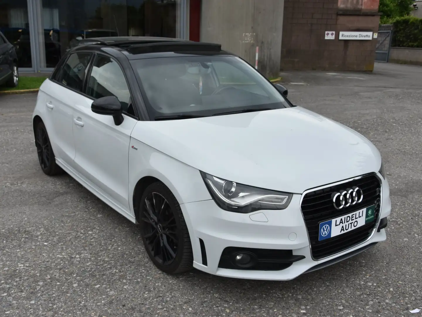 Audi A1 A1 Sportback 1.6 tdi S Line Edition 90cv Blanc - 1