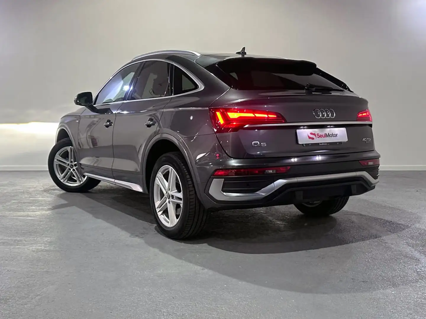 Audi Q5 Sportback 40 TDI quattro-ultra S line S tronic 150 Gris - 2