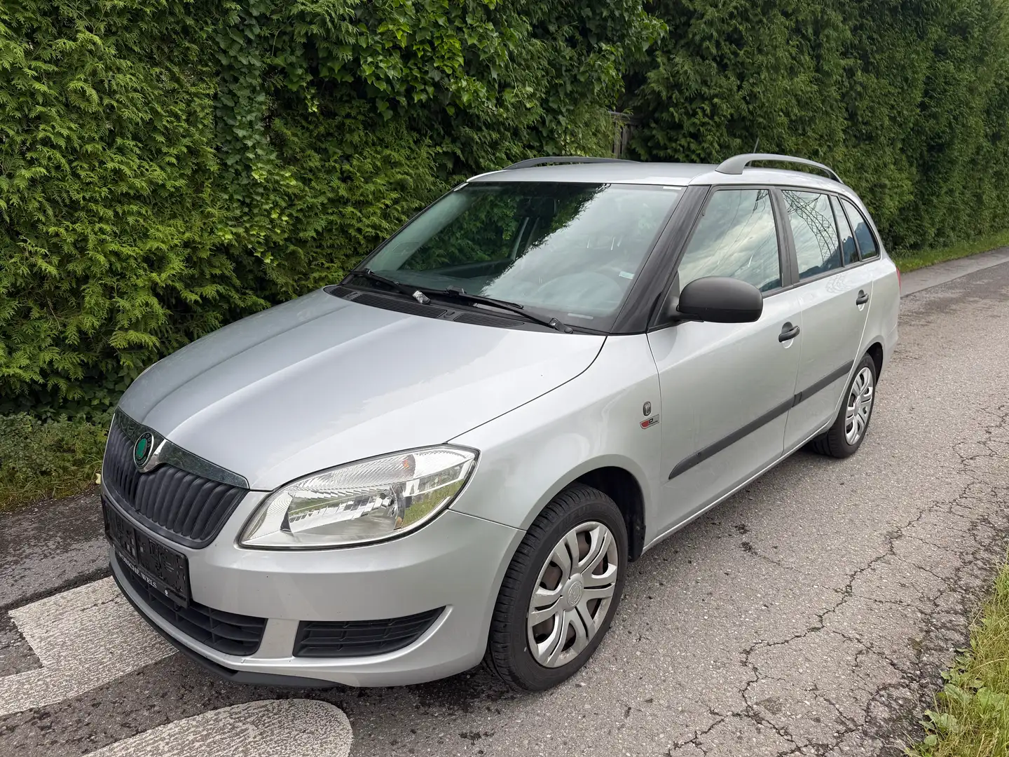 Skoda Fabia Active Grau - 1