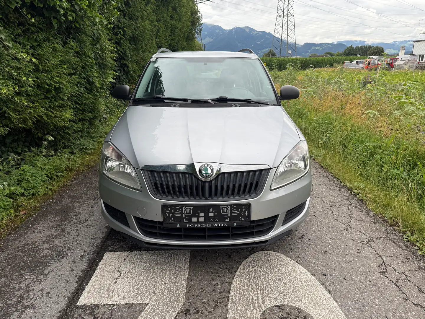 Skoda Fabia Active Grau - 2