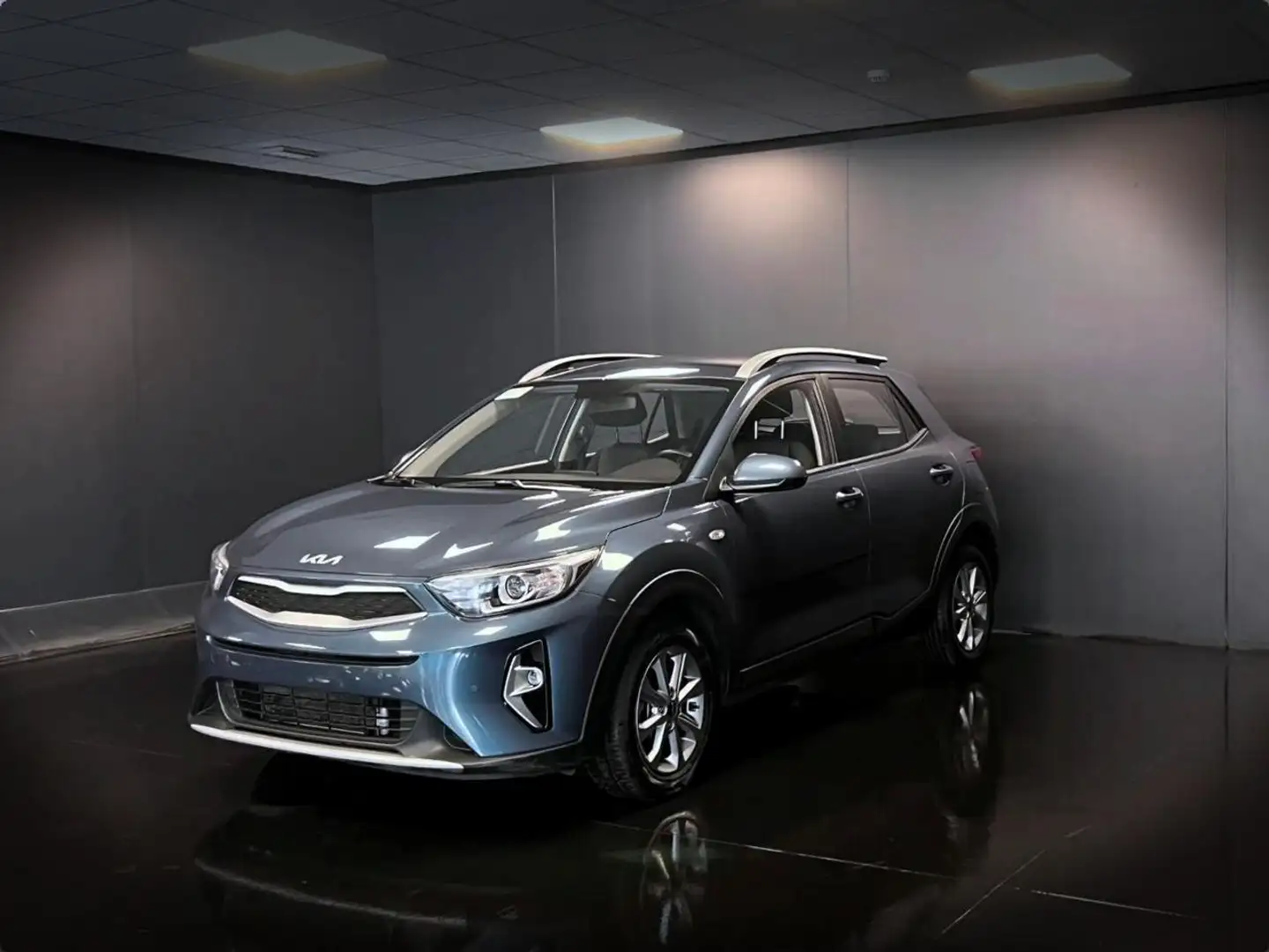 Kia Stonic 1.0 T-GDi 100 CV MHEV iMT Urban Blau - 1