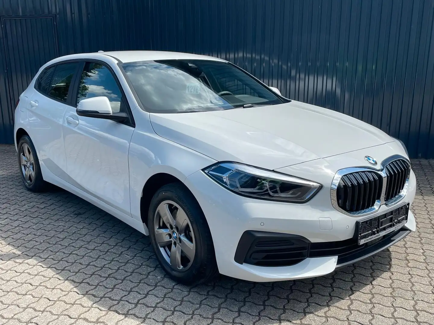 BMW 116 i 5-Türer/ Lenkradheiz/LED/Sitzheiz/Navi Weiß - 2