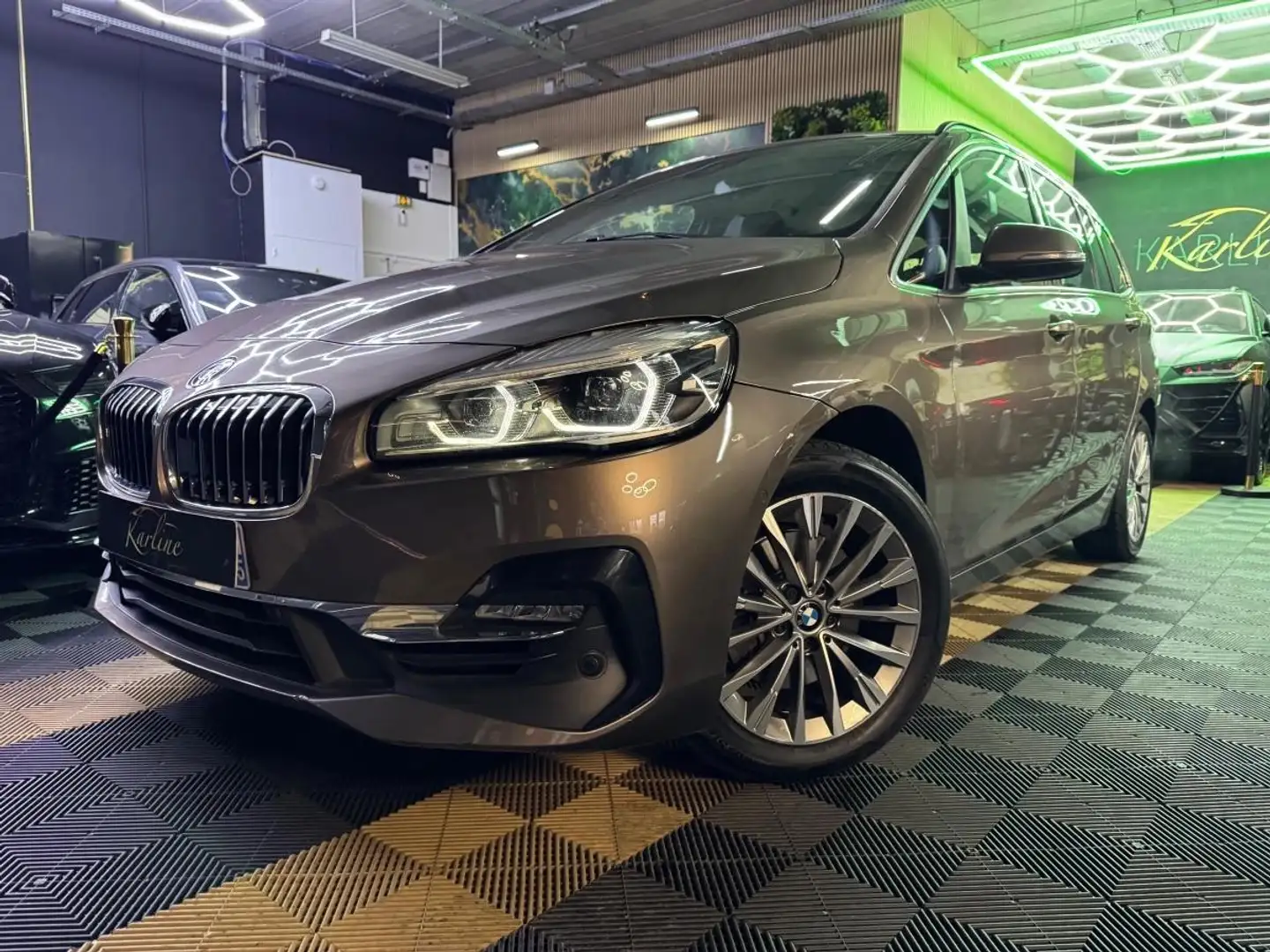 BMW 218 GRAN-TOURER 1.5 218 I 140 cv LUXURY DKG7 I LINE ASSIST - SIÈGES ÉLÉCTRIQUES CHAUFFANTS Noir - 1