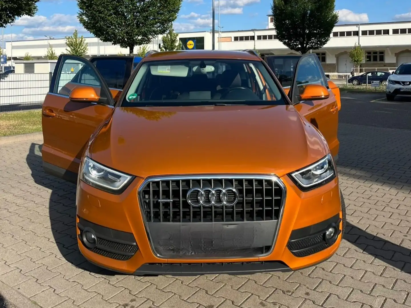 Audi Q3 2.0 TDI S line Portocaliu - 1