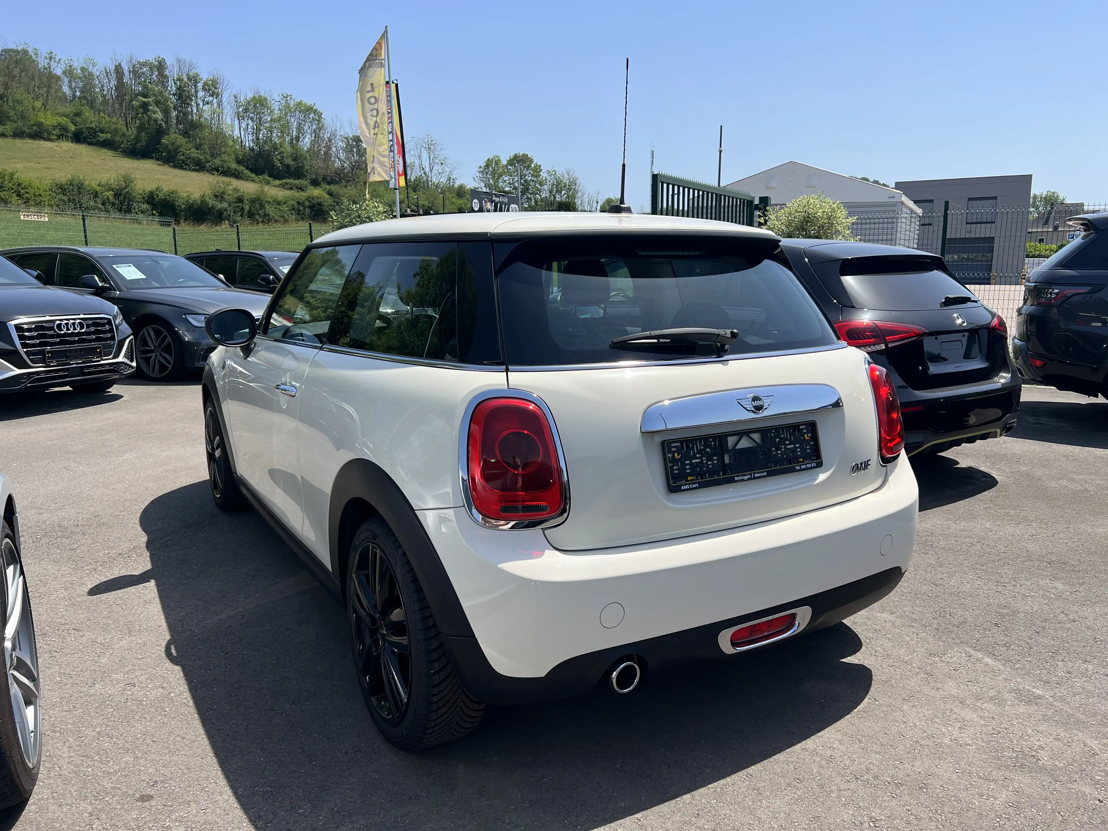 MINI One Mini One — photo 2