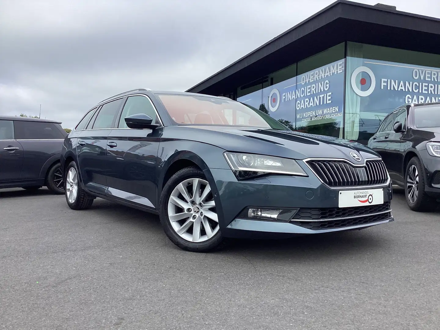 Skoda Superb 2.0TDi/1steEig/87000km/Leder/Carplay/Cam&Pdc/LED Grey - 1