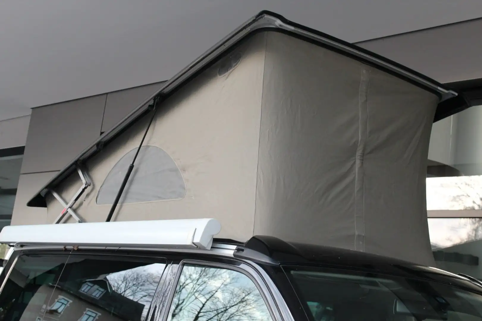 Volkswagen T5 California Beach mit Aufstelldach Negro - 2