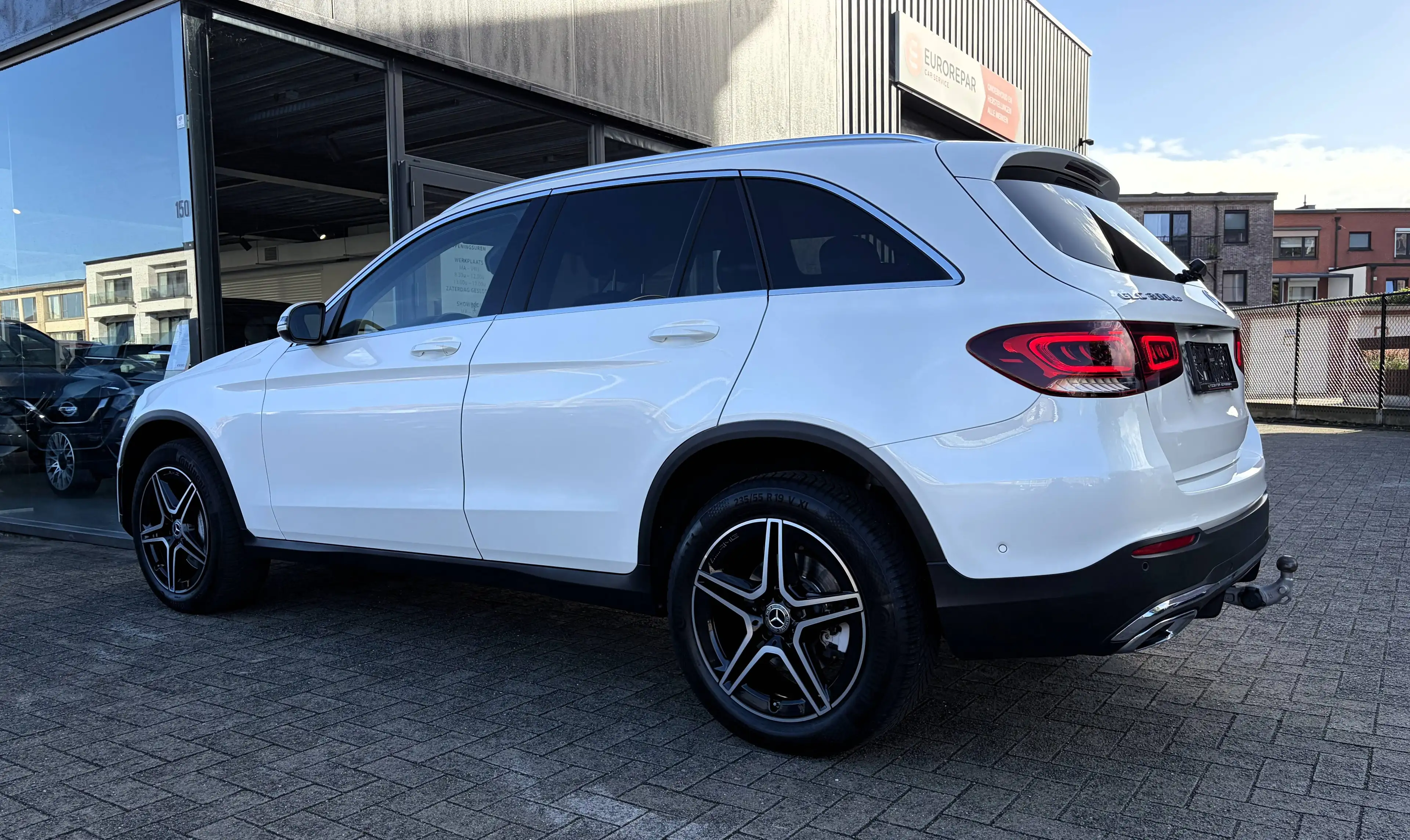 Mercedes-Benz GLC 300 de AMG 4-Matic PHEV - CARPLAY - BURMESTER - CAMERA — photo 10