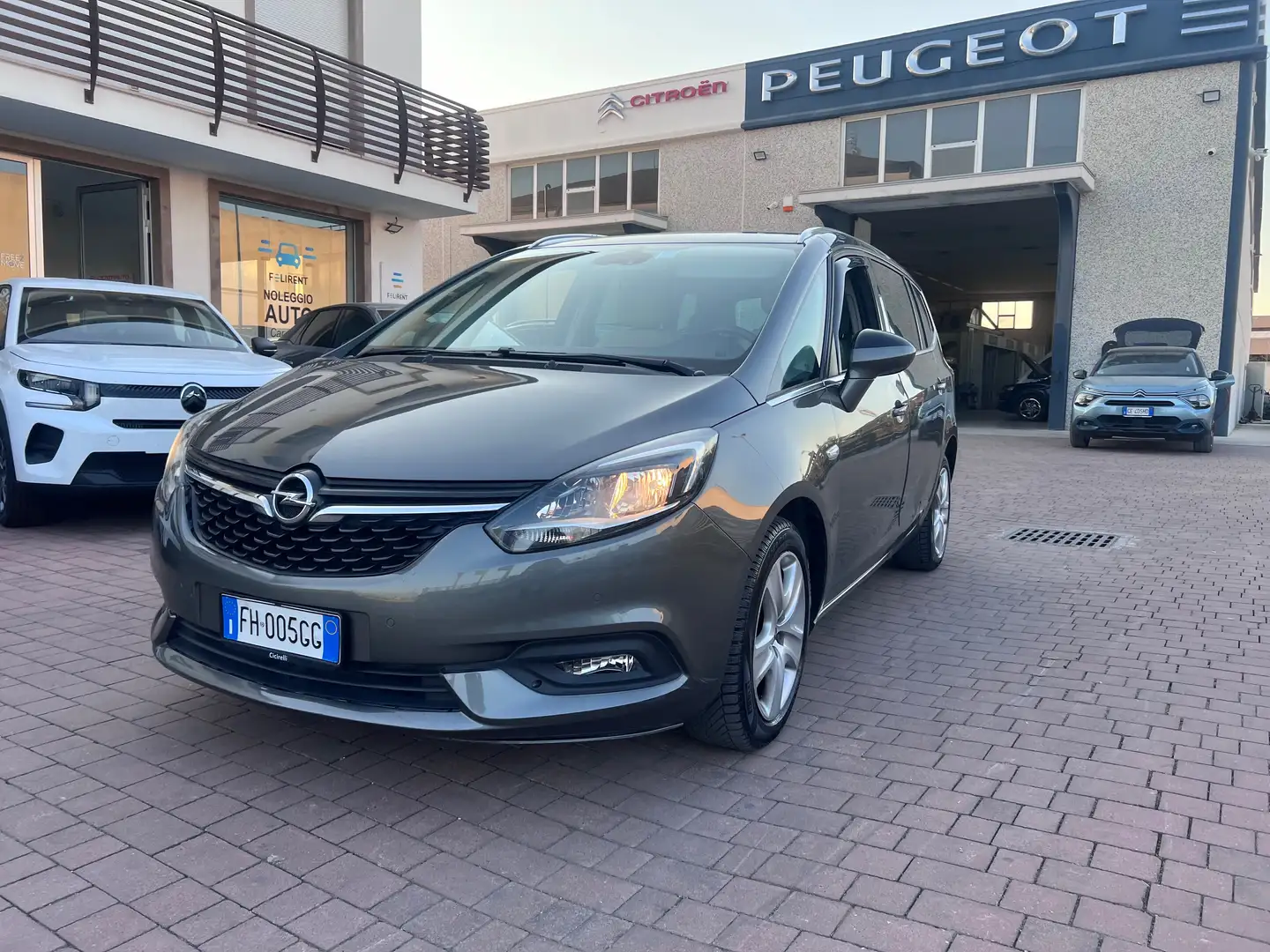 Opel Zafira Tourer Zafira III Tourer 1.6 t Cosmo ecoM 150cv E6 Gris - 1