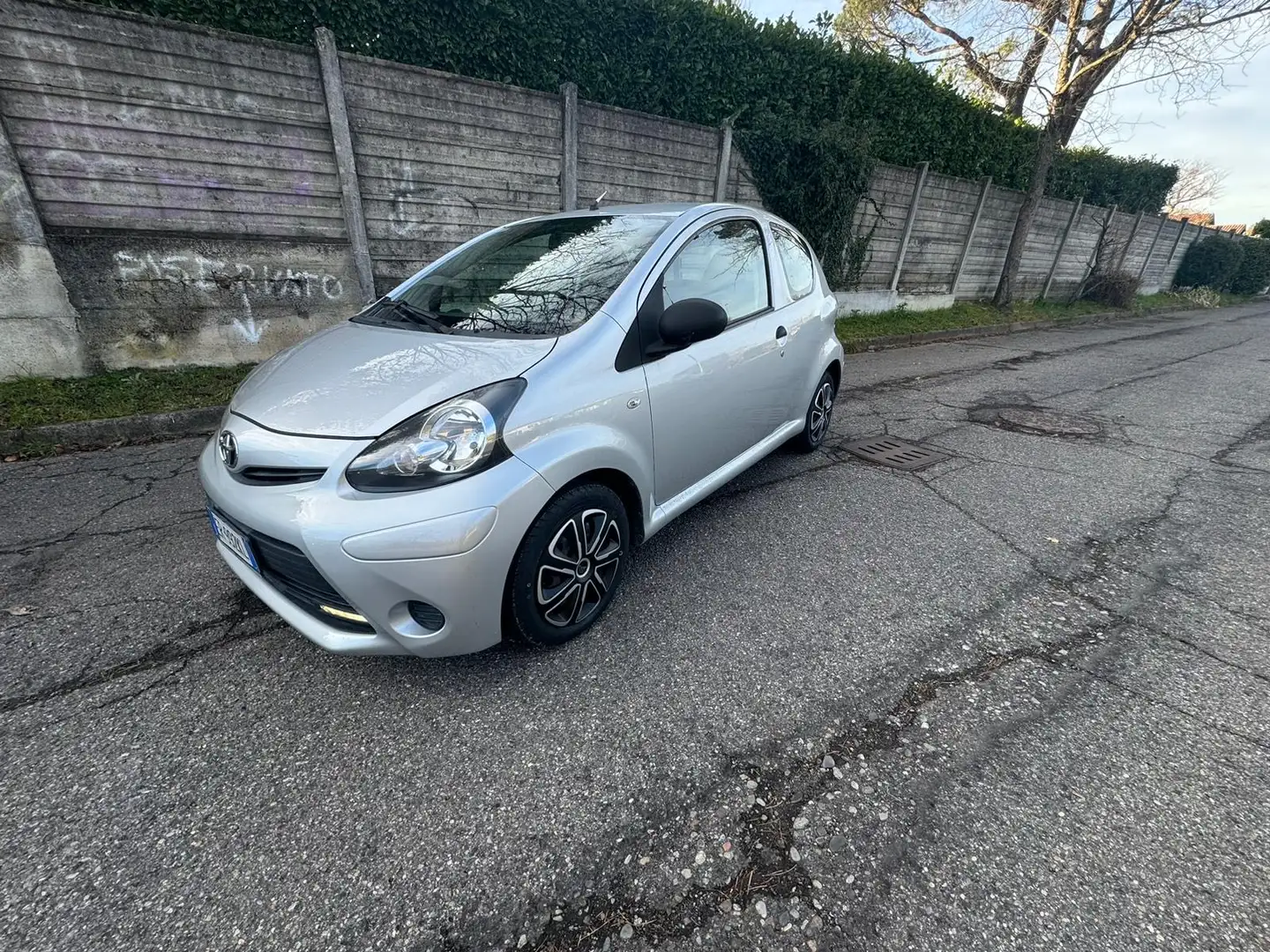 Toyota Aygo 3p 1.0 Orange connect (tobasco) - 2