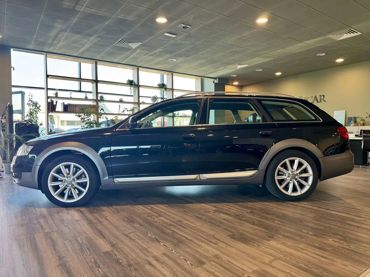 AUDI A6 ALLROAD 3.0 V6 TDI QUATTRO 240CH - TIPTRONIC - SELLERIE CUIR - 142.800 KMS