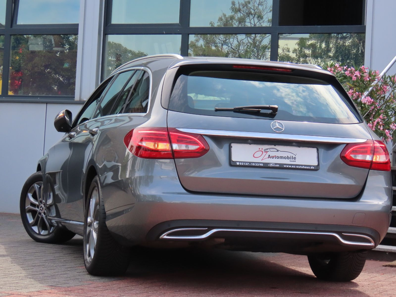 Mercedes-Benz C 180 C180 T Autom. Leder Sitzheizung Klimaauto. Navi — photo 10