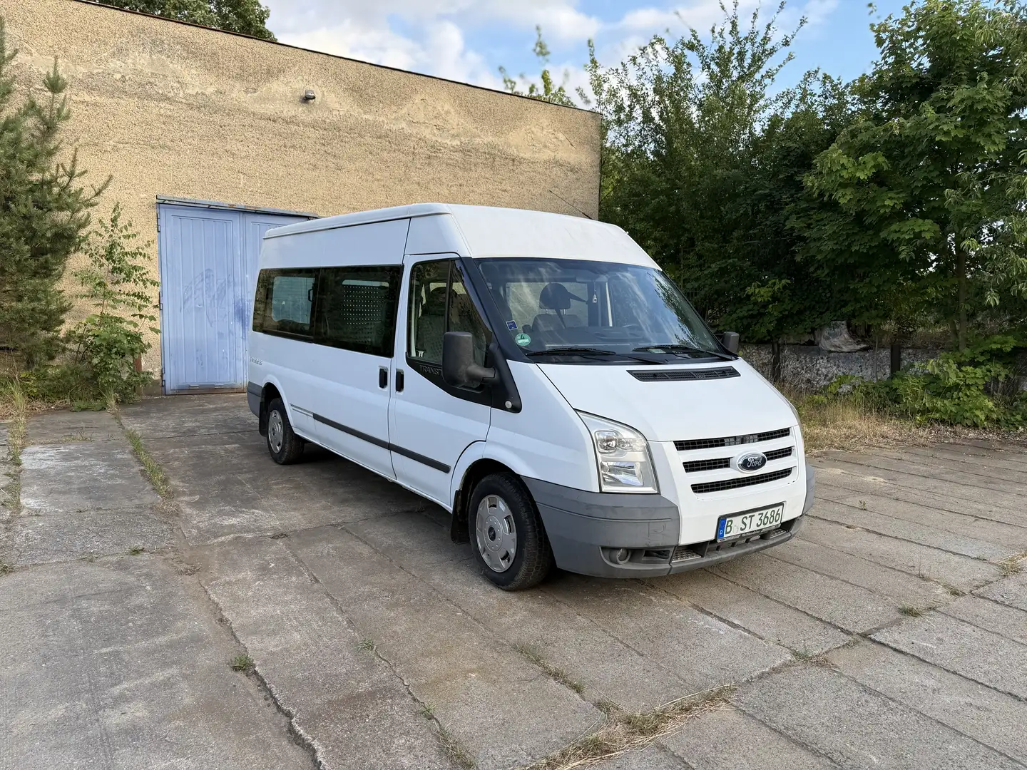 Ford Transit 300 TDCi 2.2 Basis Weiß - 1