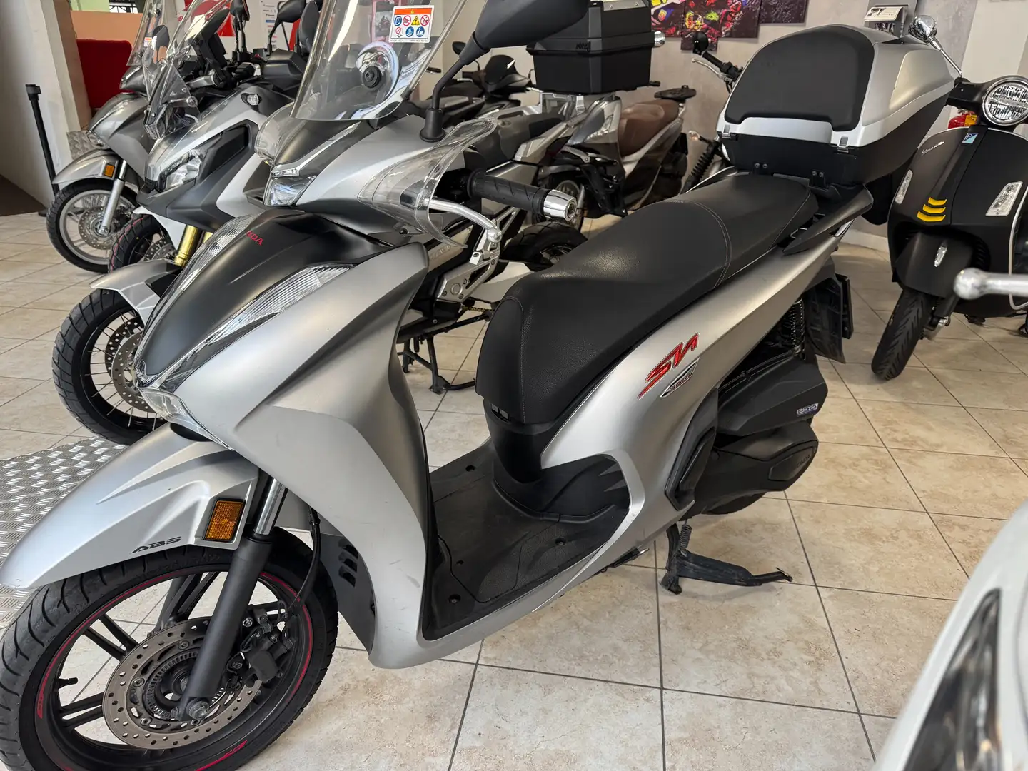 Honda SH 350i SPORT Gri - 1