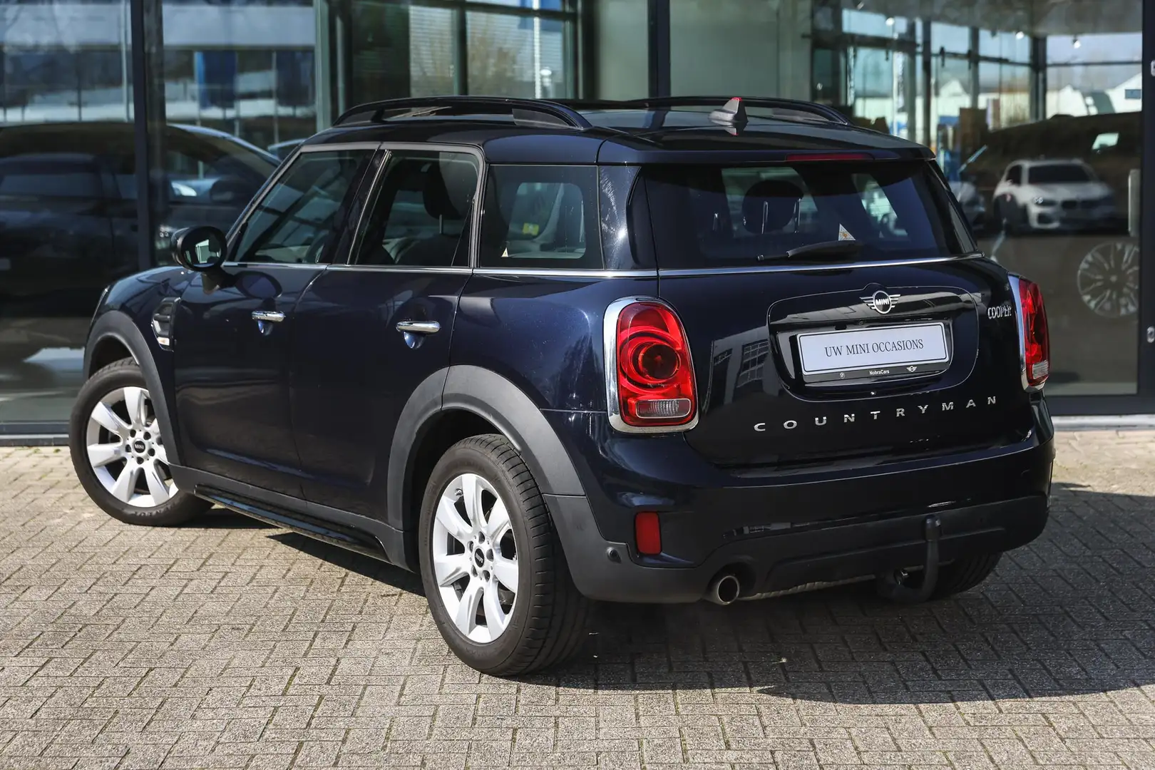MINI Cooper Countryman Pepper Automaat / Panoramadak / Trekhaak / LED / A Blauw - 2