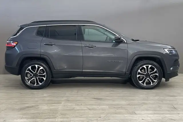 Jeep Compass view 6