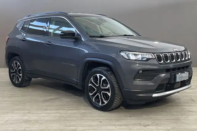 Jeep Compass view 7