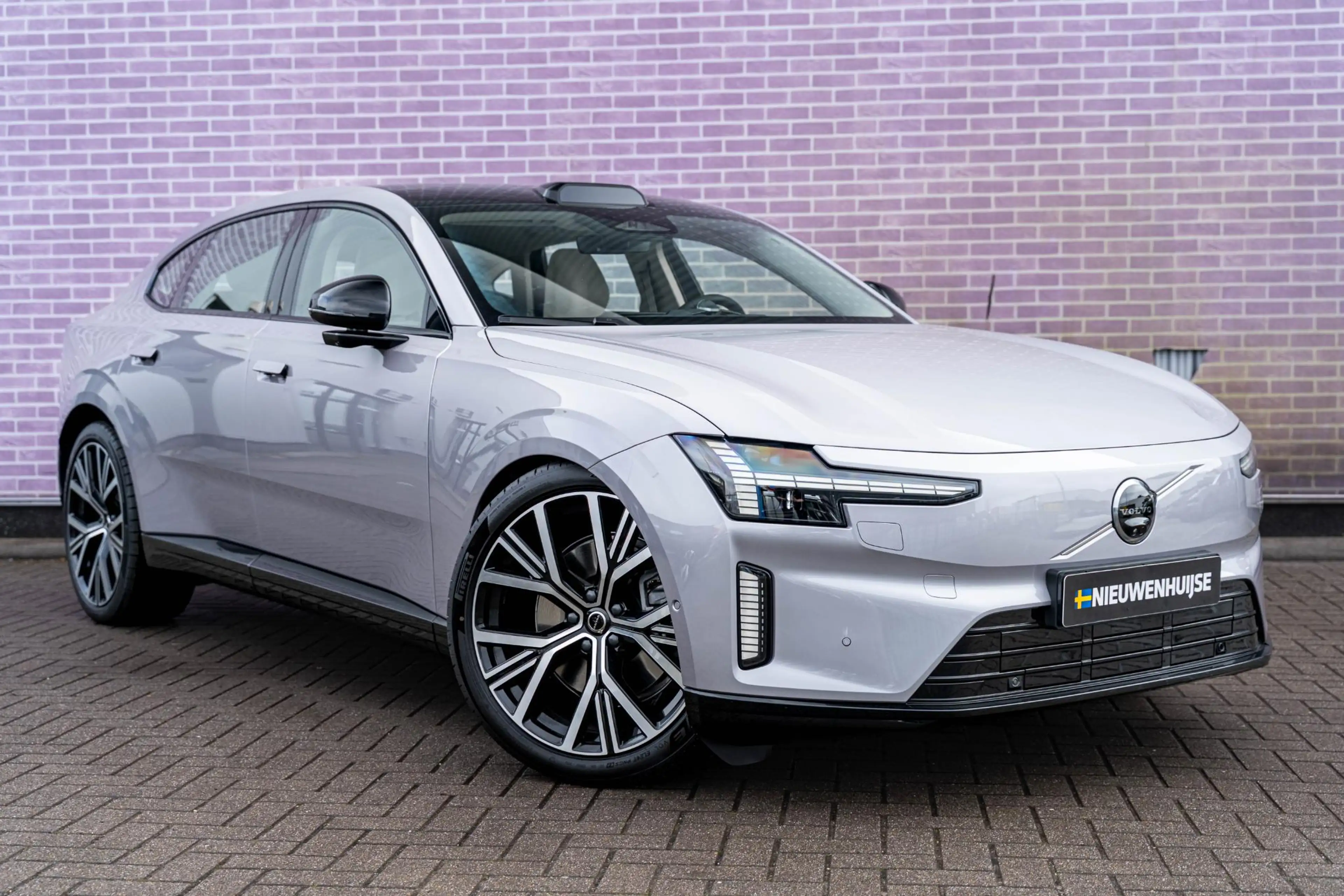Volvo ES90 Single Motor Extended Range Ultra 92 kWh | Long Ra — photo 4